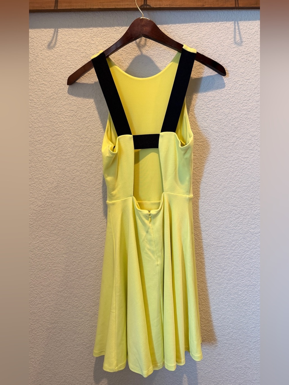 Bebe Yellow/Green Women's Chartreuse Fit and Flare Skater Dress XS